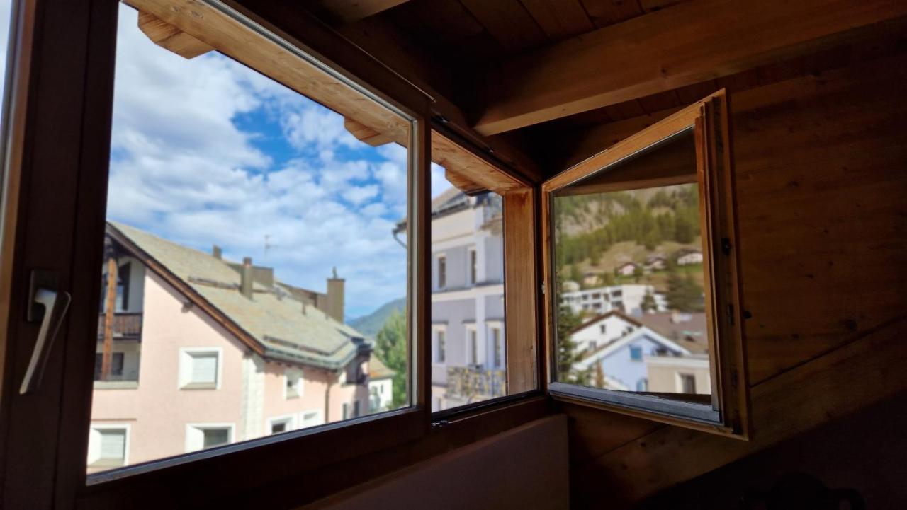 Weisses Kreuz - Crusch Alva Bed & Breakfast Samedan Luaran gambar