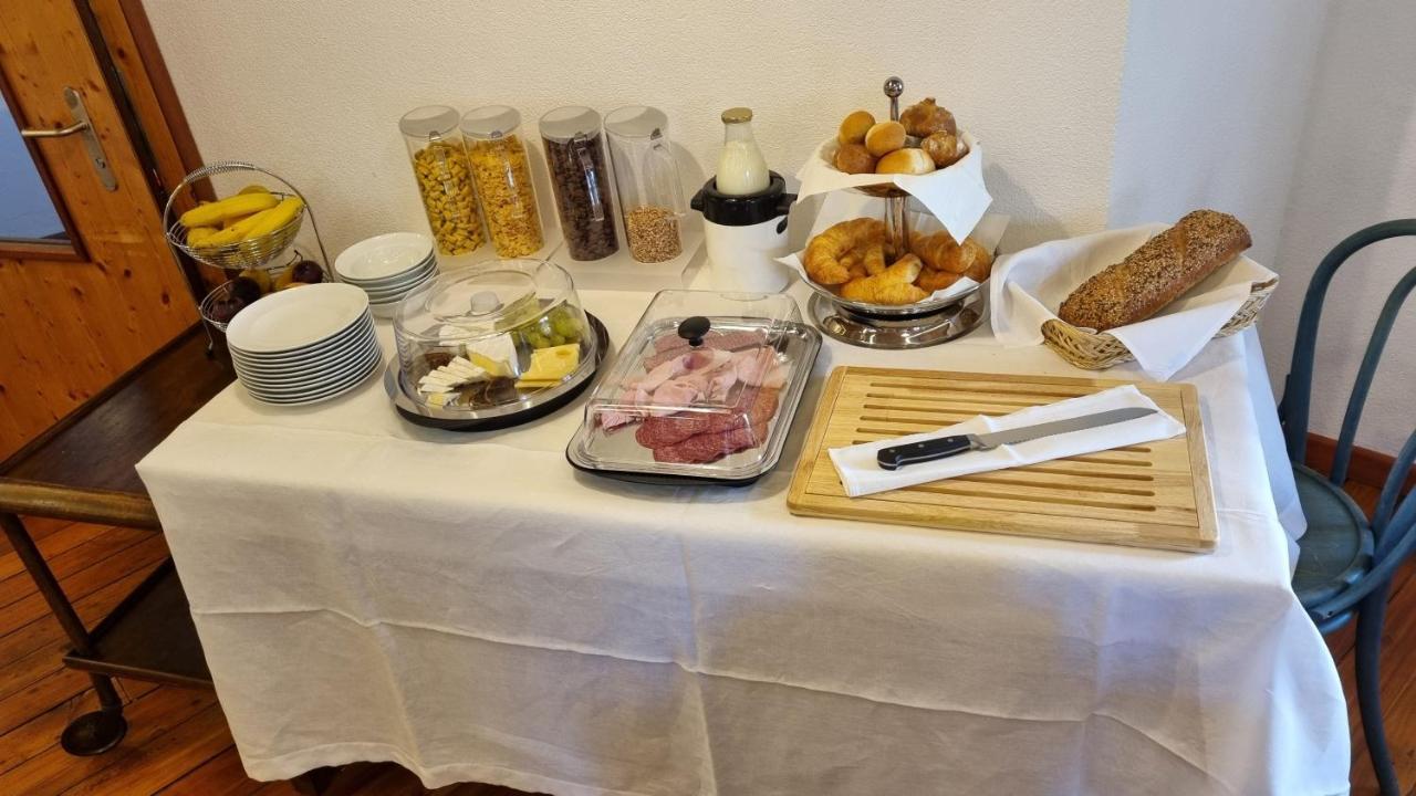 Weisses Kreuz - Crusch Alva Bed & Breakfast Samedan Luaran gambar