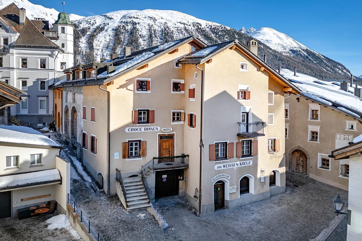 Weisses Kreuz - Crusch Alva Bed & Breakfast Samedan Luaran gambar